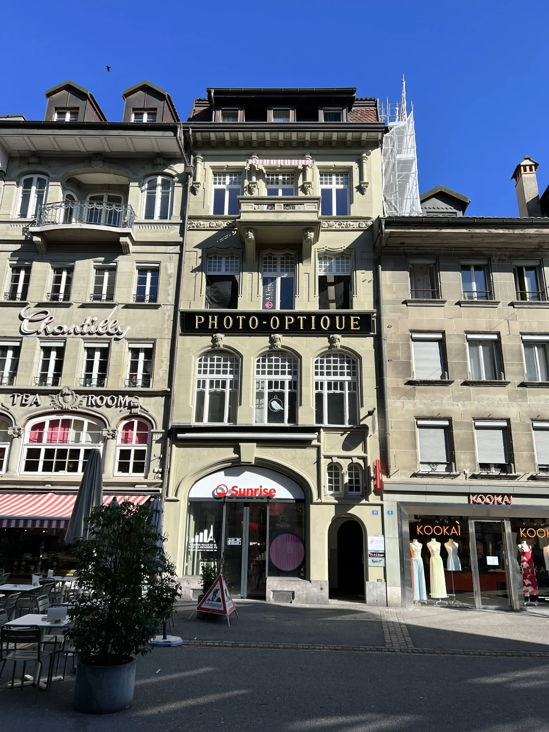 01apre╠Çs